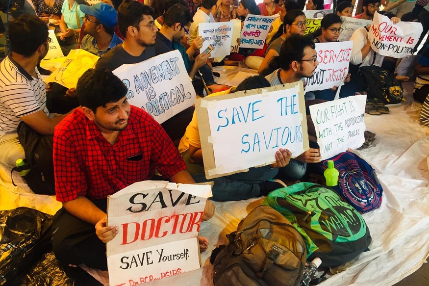 Kolkata doctor's strike: Over 100 medicos in West Bengal tender resignation