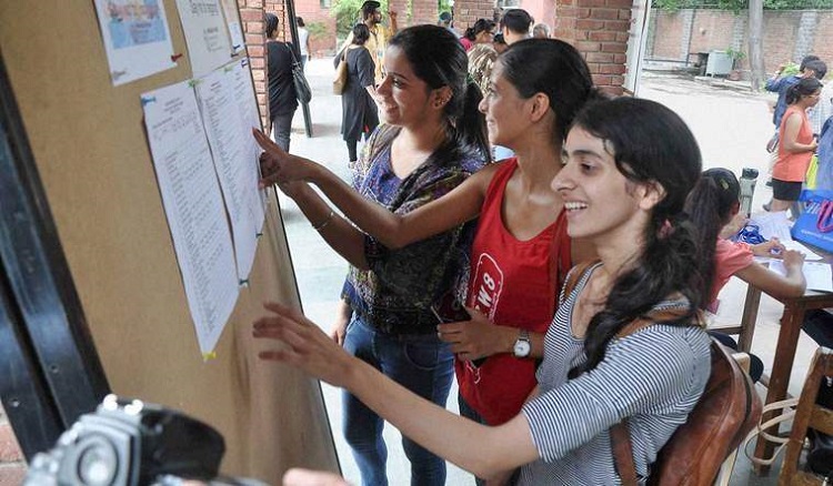 DU cut off 2019: Hindu College registers highest cut off; complete details