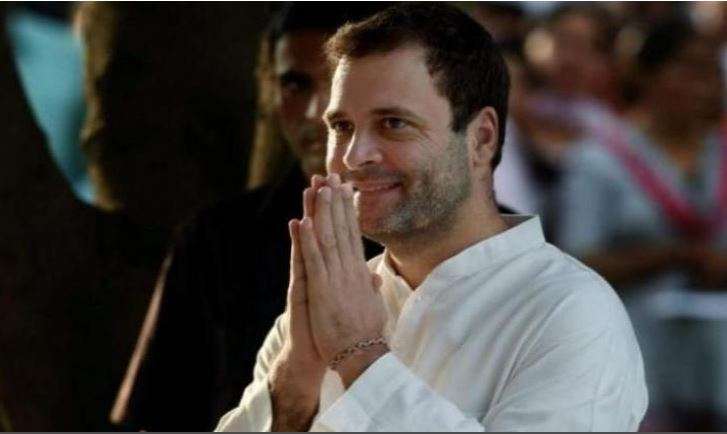 People brave heavy rain as they welcome Rahul to Wayanad