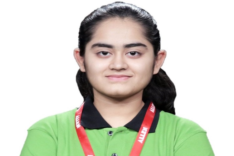 Surat girl Stuti Khandwala who cracked NEET, AIIMS, JIPMER, JEE Main also gets an offer from MIT