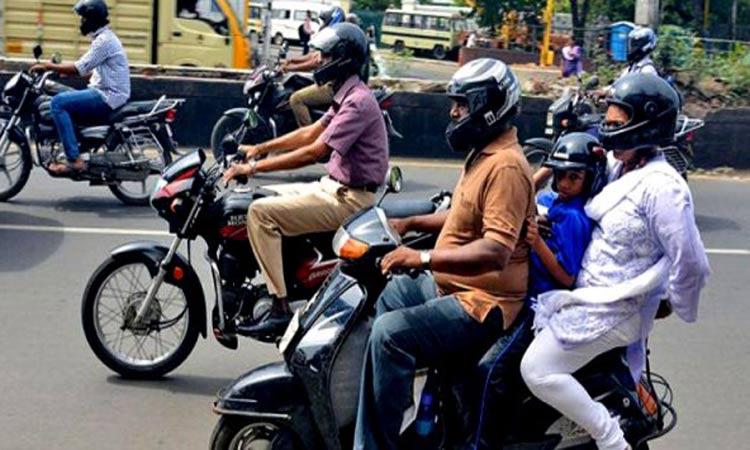 No helmet, no ride on Agra-Lucknow Expressway