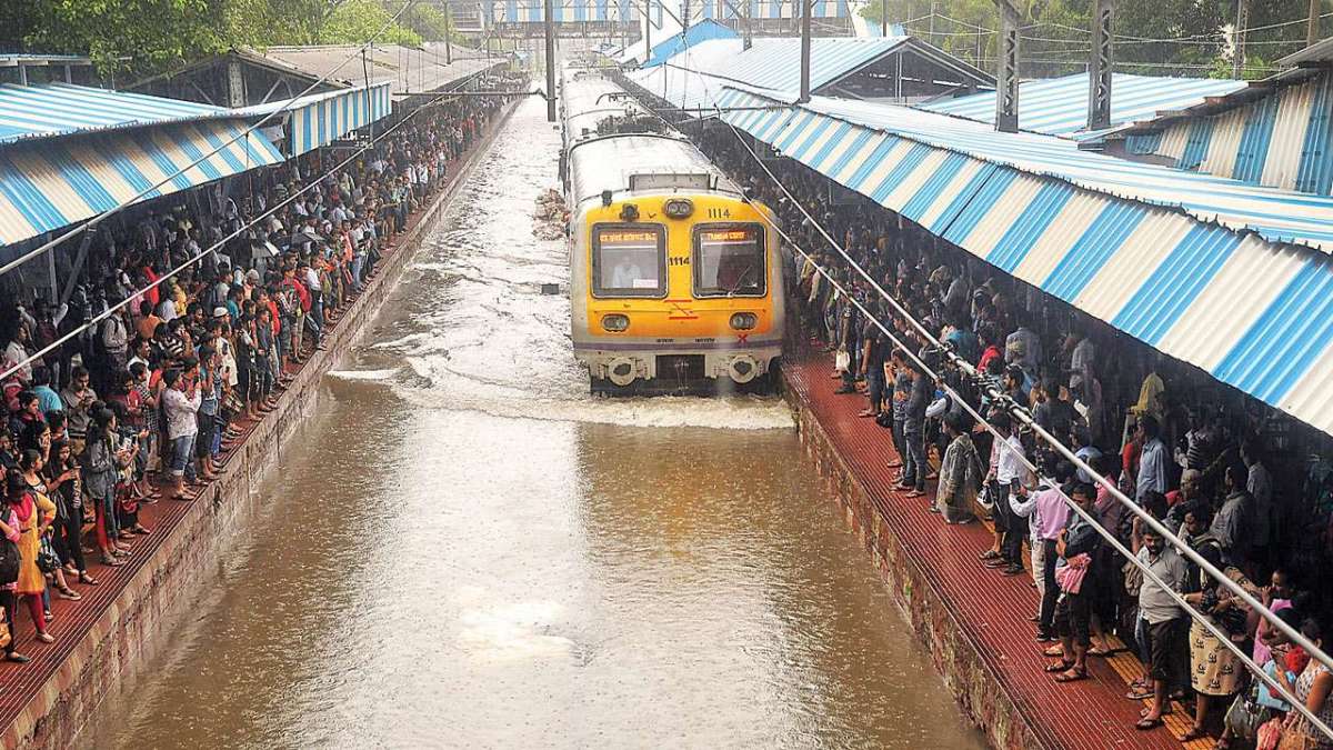 Paani paani har jagah: Few tips to help you muddle through monsoons in Mumbai