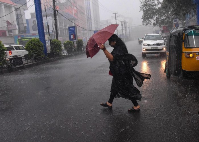 Rains lash Kerala: 4 dead, 3 missing; red alert sounded in many districts (Representational Image)