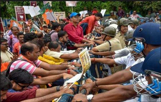 West Bengal: Primary teachers' body to launch indefinite fast over pay hike