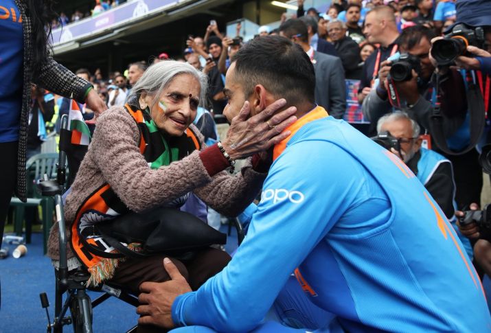 2019 World Cup: Virat Kohli keeps promise, sends match tickets to 'super fan' Charulata with handwritten note