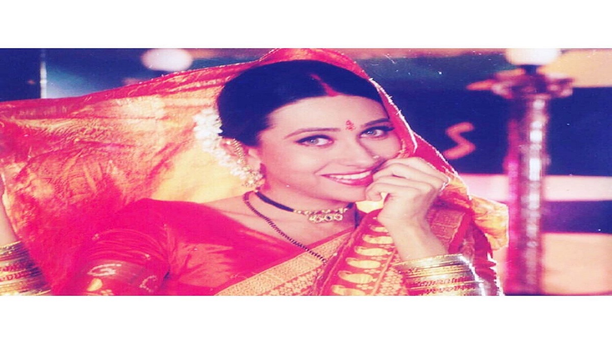 Karisma Kapoor on National Handloom Day shares throwback picture from Biwi  No.1 – India TV