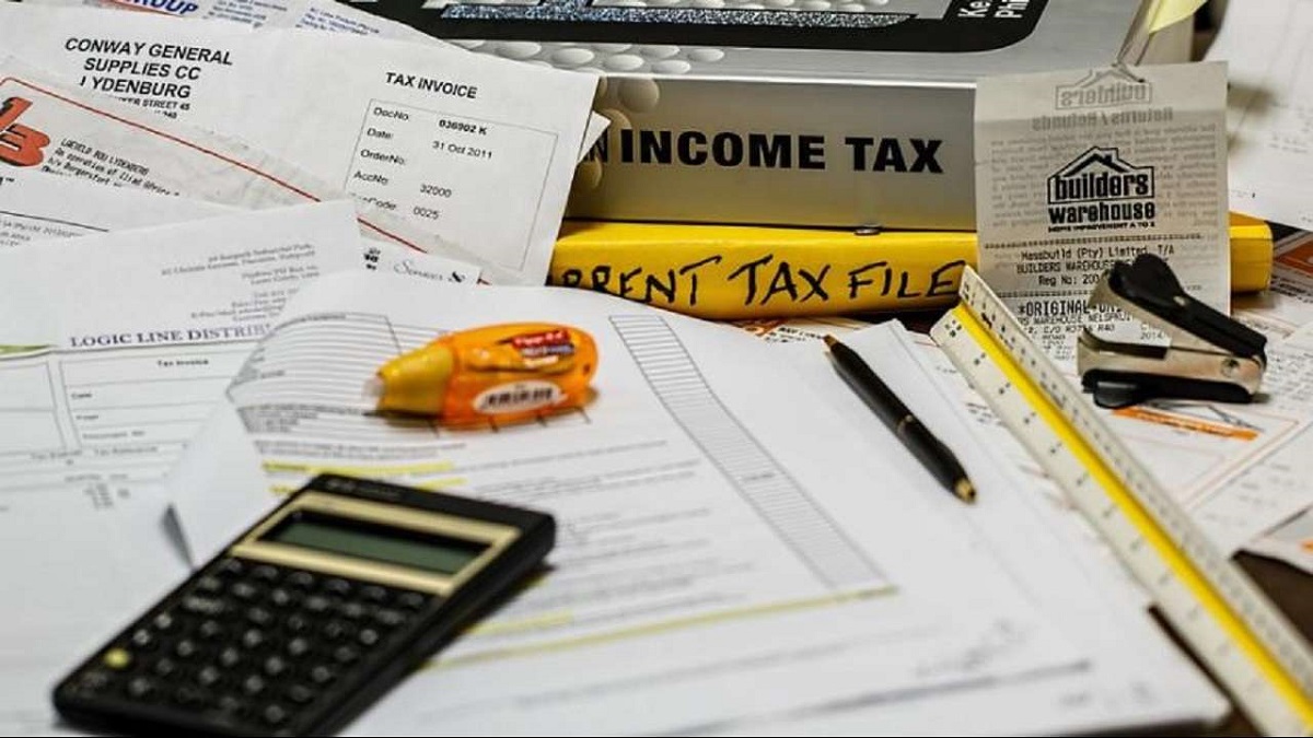 Earning between Rs 5 lakh to Rs 10 lakh? You may have to pay 10 per cent income tax as per new rules