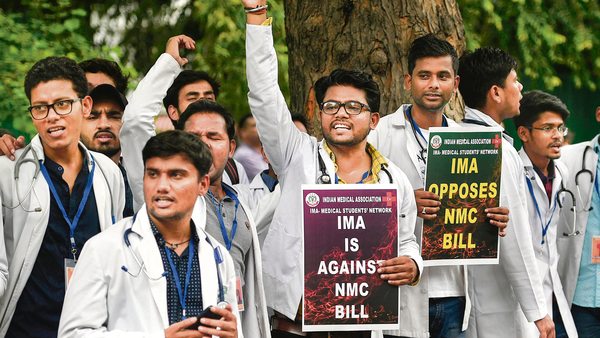 On Friday, Union Health Minister Harsh Vardhan had appealed to the doctors to end their strike following a meeting with them at Nirman Bhawan.