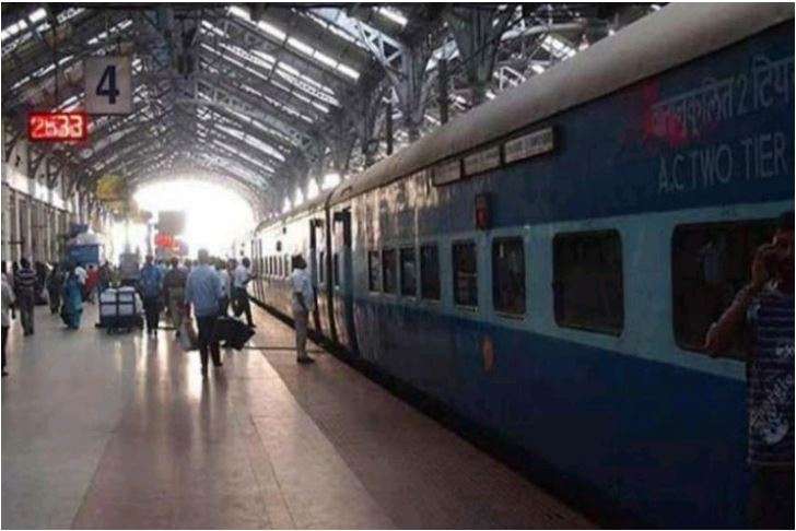 Railways earn Rs 1,377 crore in fines from ticketless travellers in 3 years; up by 31 per cent from 2016