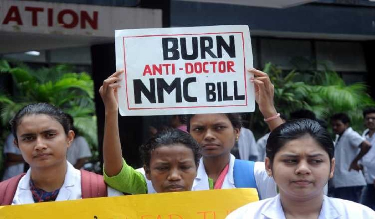 NMC Bill: Doctors temporarily call off nationwide strike in view of flood situation, abrogation of Article 370