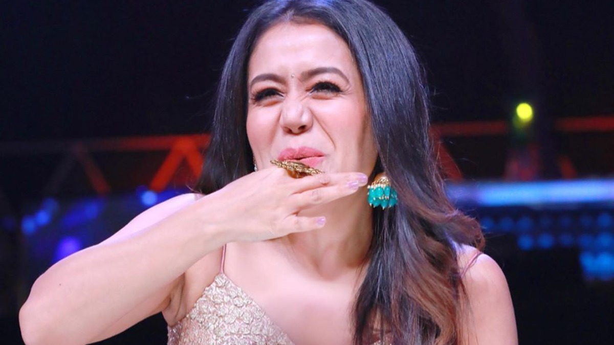 Neha Kakkar Sexvideo Com - Neha Kakkar is 'Judge Sahiba' of Indian Idol 11 and here's the proof | Tv  News â€“ India TV