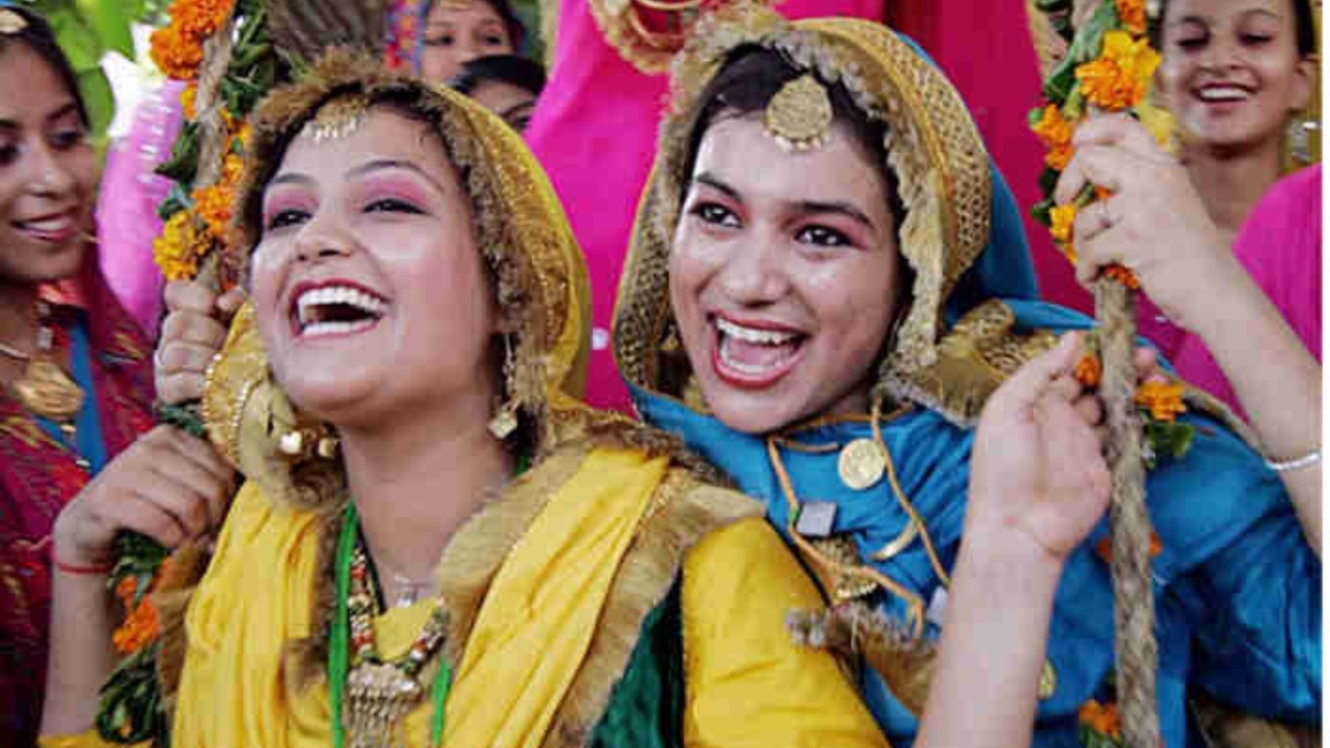 Hariyali Teej 2019 Puja Vidhi Date Time And Significance Of The Sawan Festival India Tv 6698