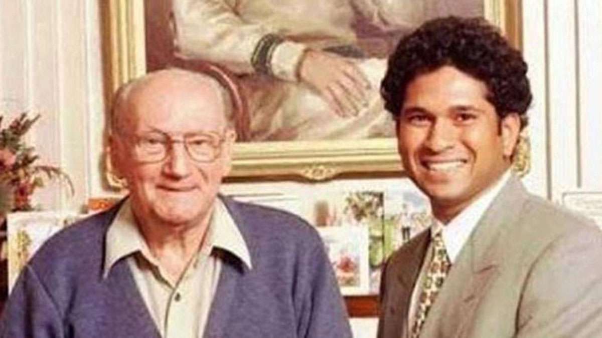 India's legendary former cricketer Sachin Tendulkar paid a heartwarming tribute to Australia's Sir Don Bradman, who is widely regarded as the greatest batsman to have played the game.