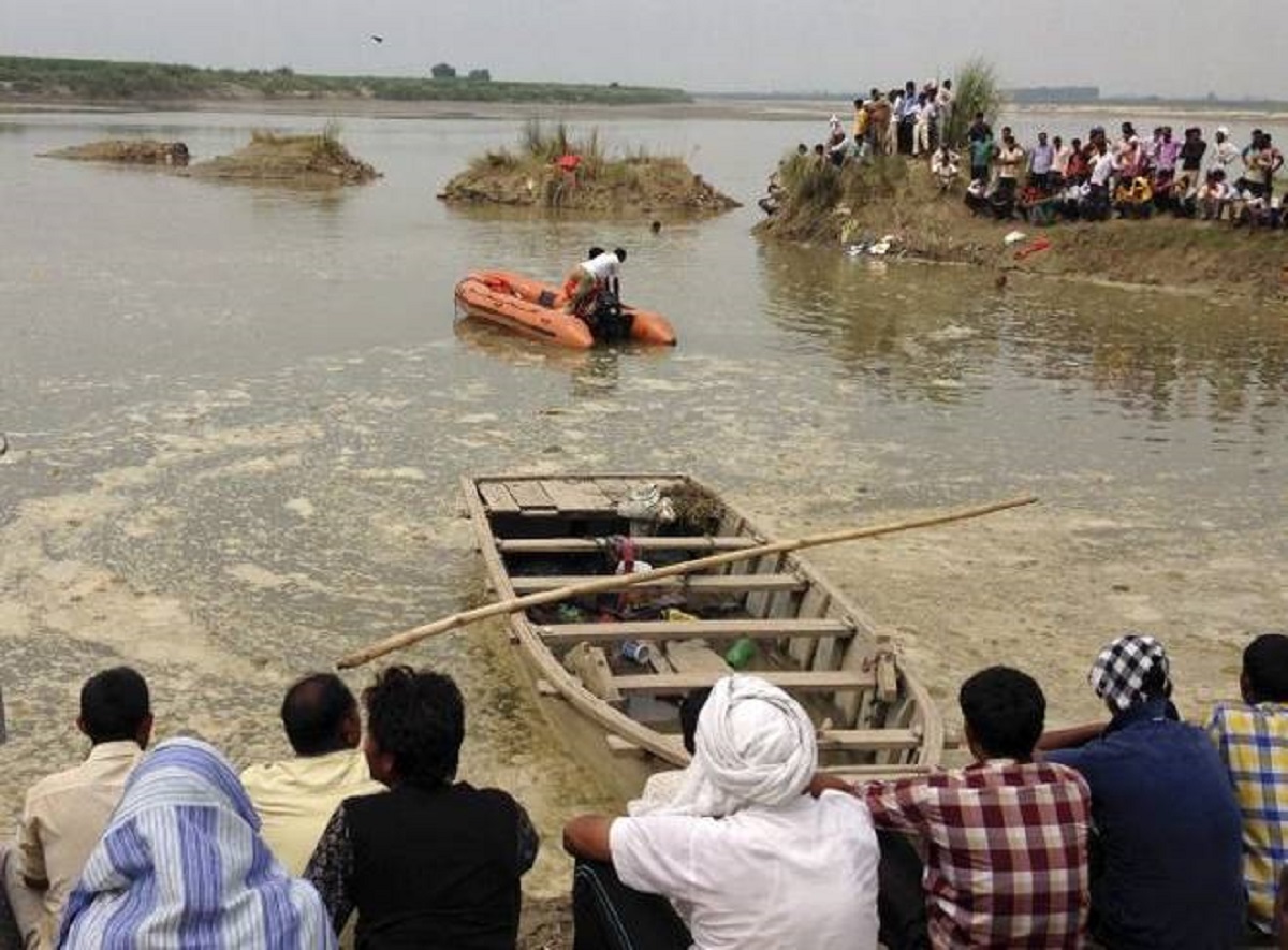 9 dead as boat capsizes in Pune&nbsp;