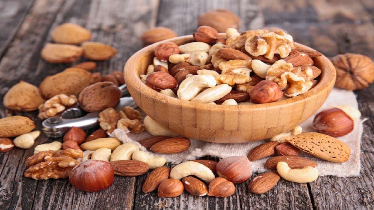 Eating nuts twice a week lowers heart attack risk: Study