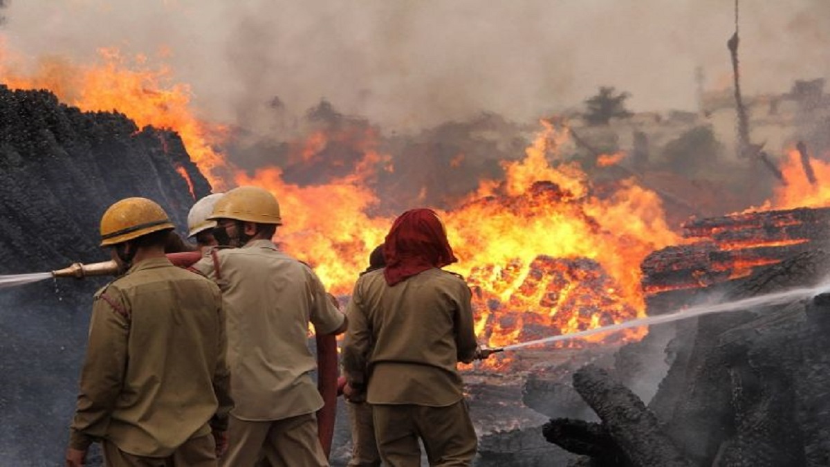 Major fire at Haldia Petrochemical's unit; 15 injured
&nbsp;