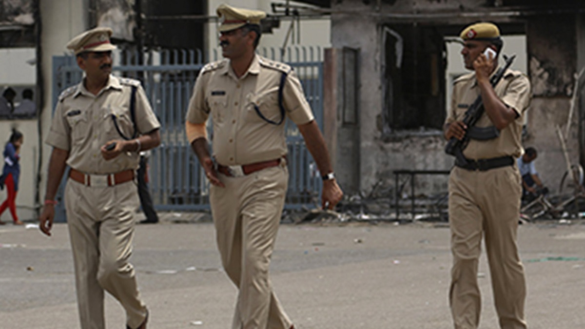 SBI field officer shot dead in UP's Bijnore