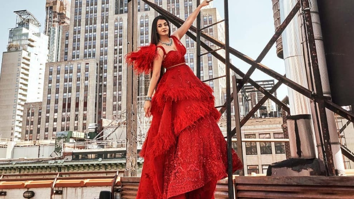 Aishwarya Rai Bachchan's latest on-the-go ensemble