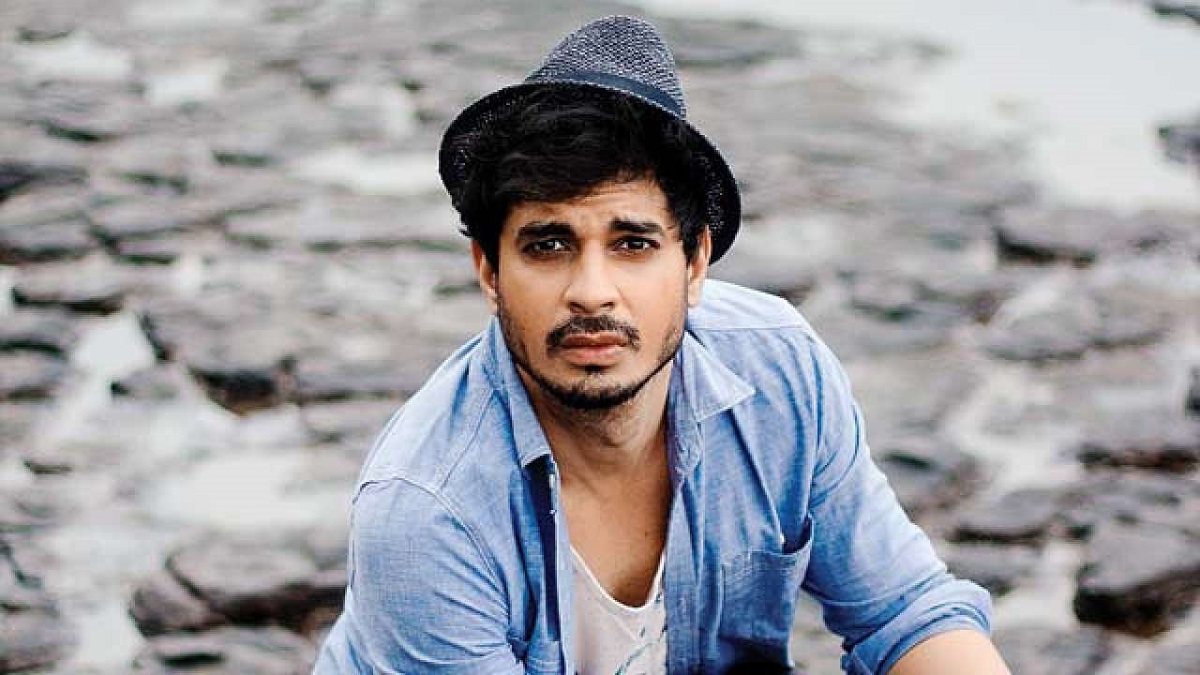 Chhichhore Latest Updates: Tahir Raj Bhasin shares experience of smoking 200 packs of green tea cigarettes