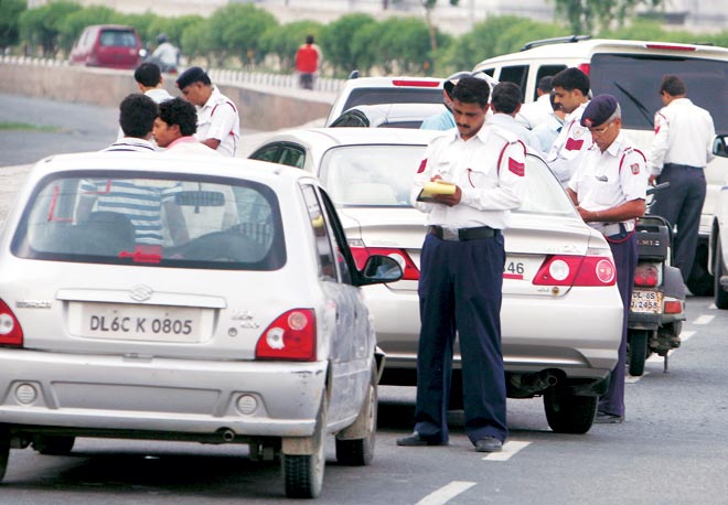 Motor Vehicles Act comes into force: BEWARE! Traffic violations will now attract 10 times more penalty