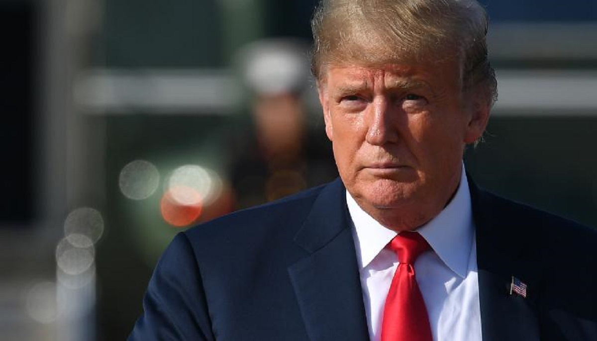 Trump cancels NYT, Washington Post subscriptions from WH