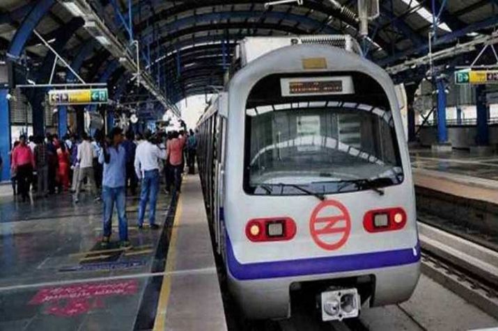 Delhi metro's Violet Line service affected due to technical issues, commuters face hardship