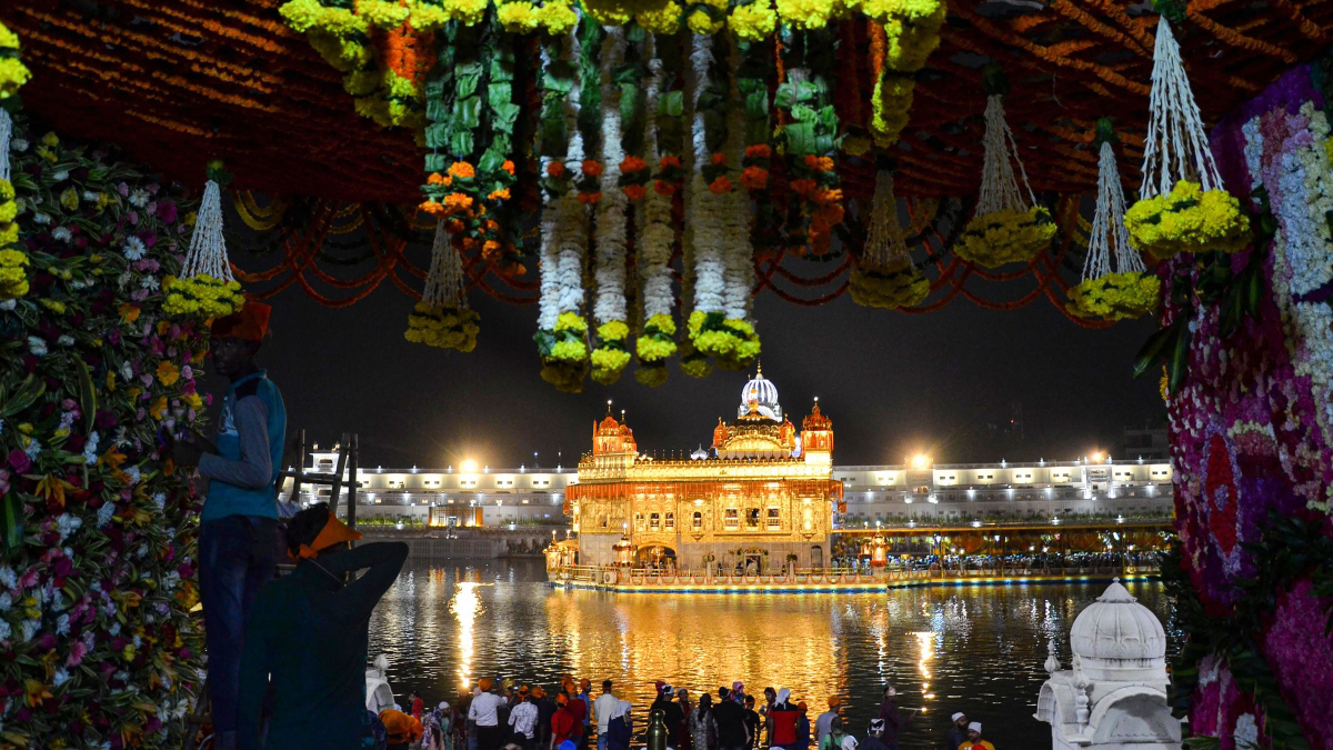 Tug-of-war over Prakash Parv of Guru Nanak celebrations