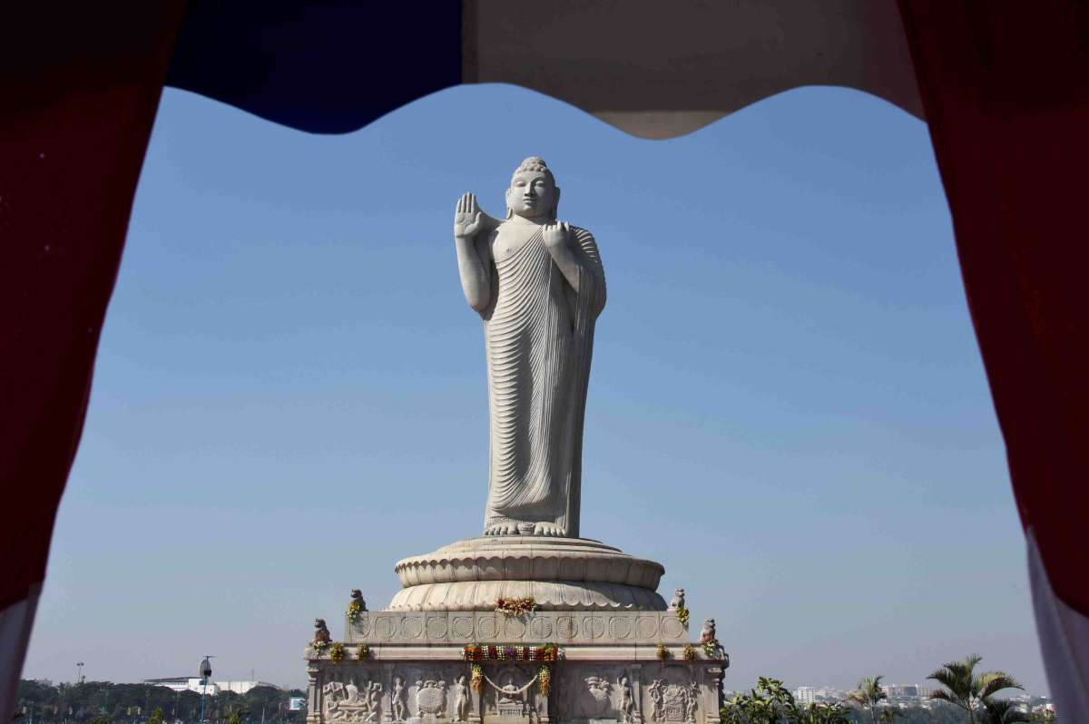 when hyderabad s hussain sagar lake became jai shri ram sagar on google maps india news india tv when hyderabad s hussain sagar lake