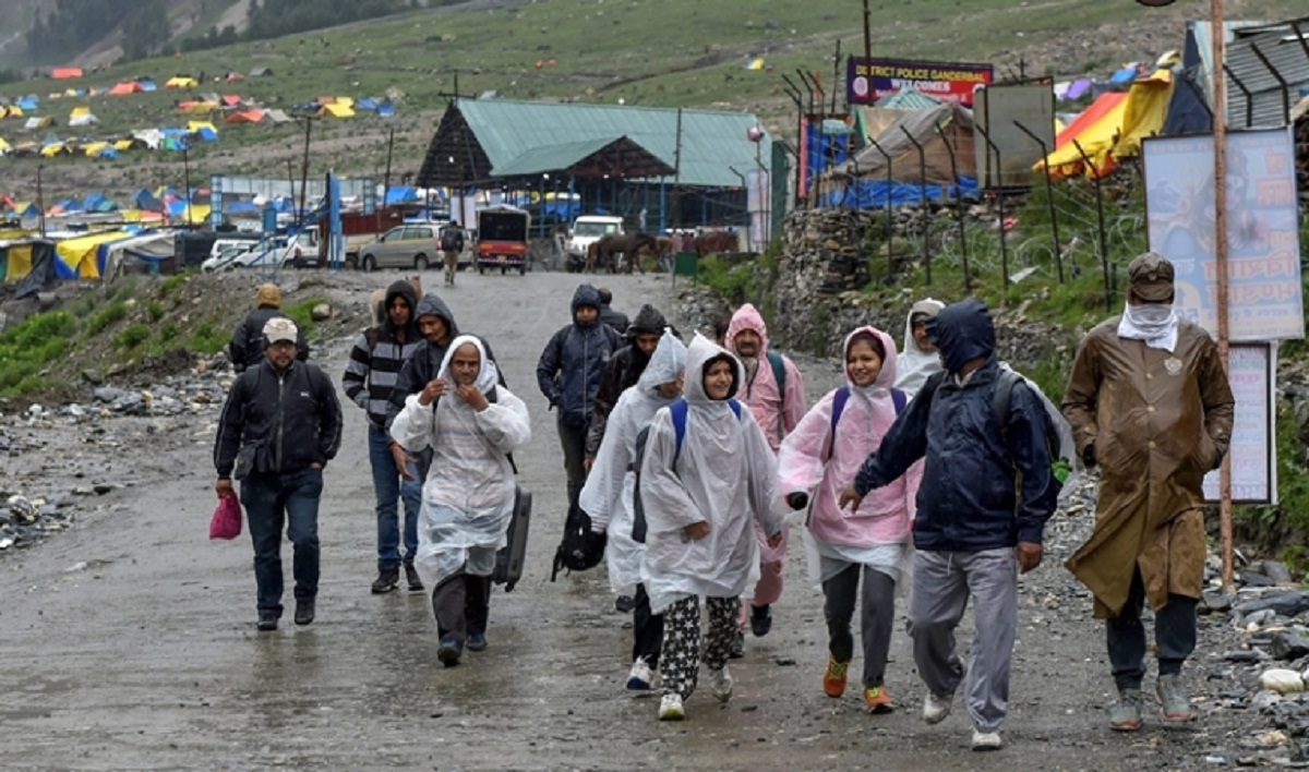 Jammu And Kashmir reopens for tourism, Governor assures necessary assistance