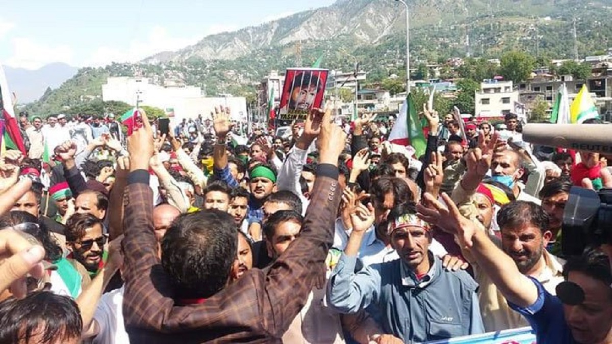 JKLF marchers stopped from moving towards LoC to protest abrogation of Article 370