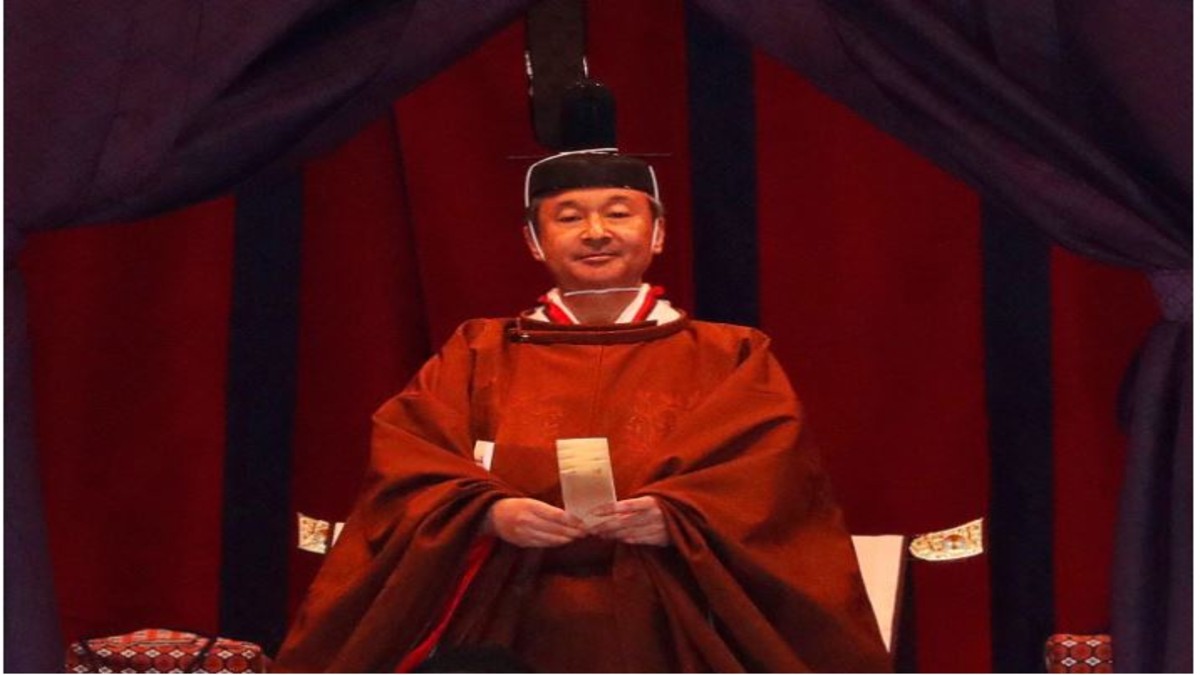 Naruhito officially proclaims himself Emperor of Japan