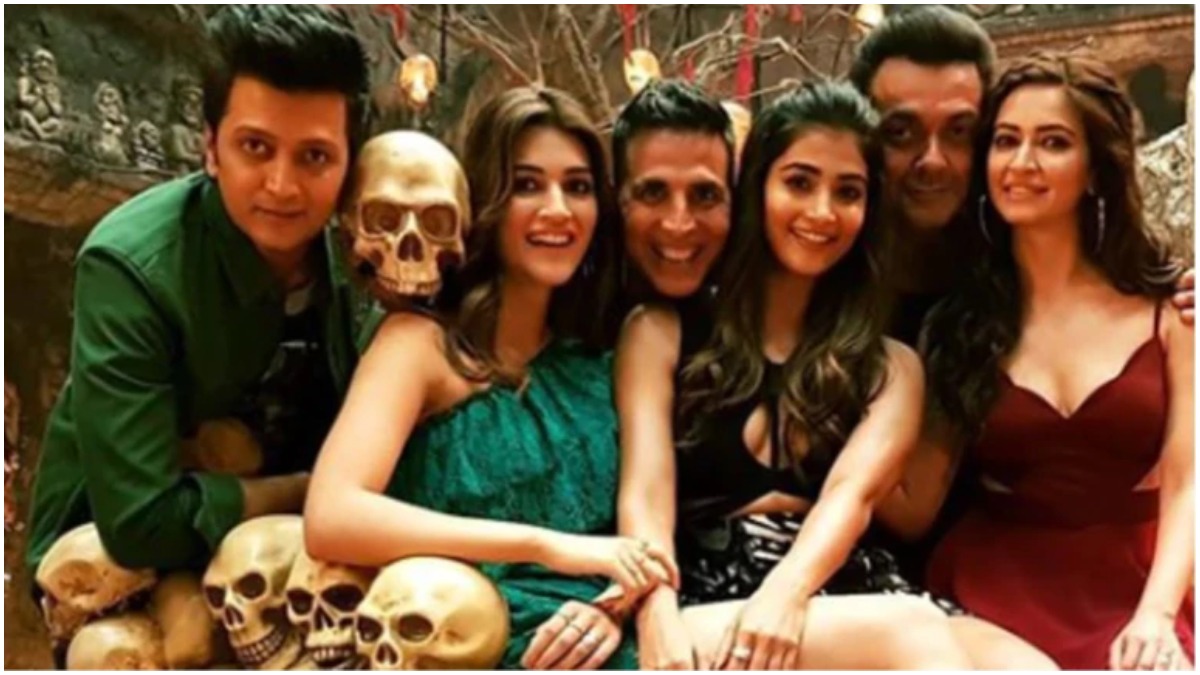 Housefull 4 Box Office Collection Day 3: Akshay Kumar's comedy film is unstoppable, earns Rs 53.22 crore