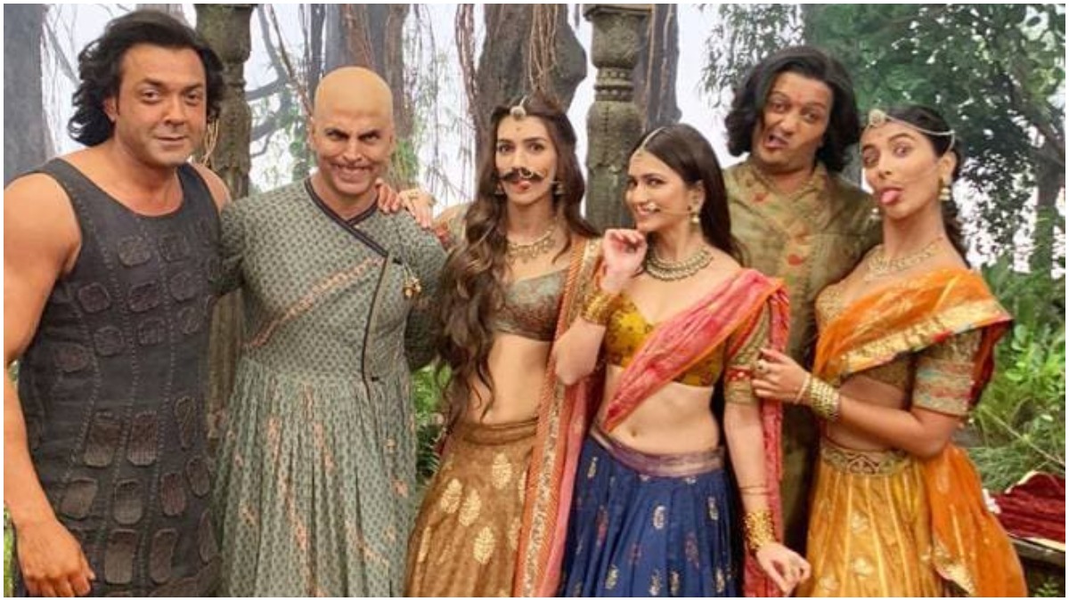 Housefull 4 Box Office Collection Day 2 Akshay Kumar s Diwali