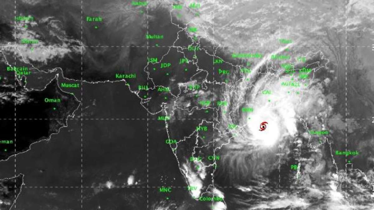 West Bengal government hands over reports on 'Bulbul' impact to central team