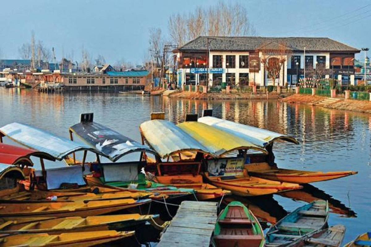 J&K govt sets up panel to declare Dal Lake as Eco-Sensitive Zone – India TV