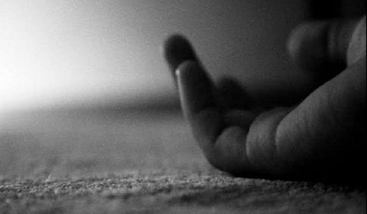 Delhi: Man shoots wife over frequent quarrels, throws body on road