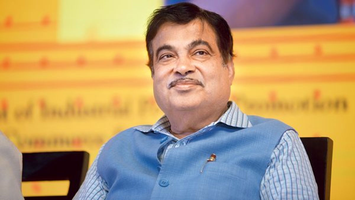 Nitin Gadkari can resolve Maharashtra tangle in 2 hours: Shiv Sena leader to RSS