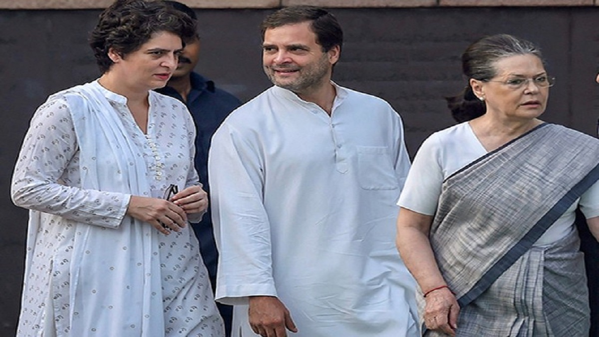 CRPF takes over security of Gandhis – India TV