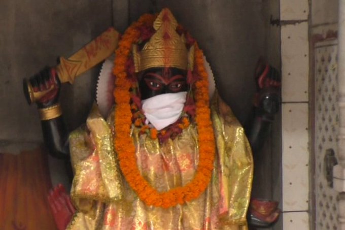 Air pollution makes Goddesses Durga and Kali in Varanasi temple wear masks