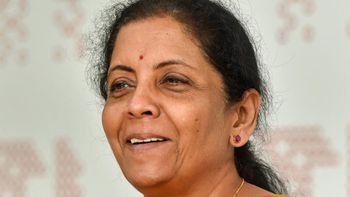 Finance Minister Nirmala Sitharaman takes crying kids in stride at ...