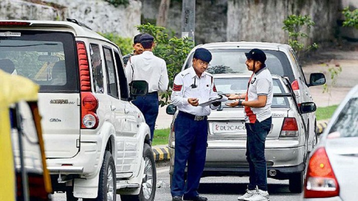 233 challans issued for Odd-Even violation on Day 1