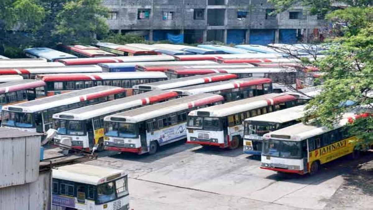 Telangana: TSRTC strike enters 45th day, health of striking employees deteriorate