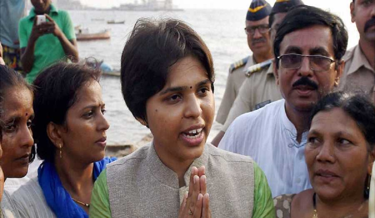 Trupti Desai in Kochi, to visit Sabarimala to offer prayers at Lord Ayyappa shrine