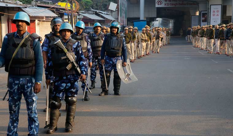 Anti-CAA protests: Internet suspended in major cities of Uttar Pradesh in view of Friday prayers