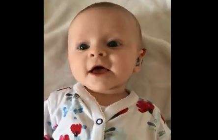 Baby girl's reaction on hearing mother's voice through aids wins ...