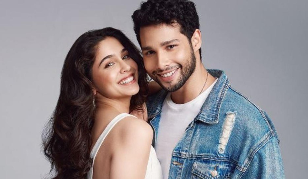 Siddhant Chaturvedi and Sharvari to be the new 'Bunty aur Babli'. But fans are missing Rani and AB