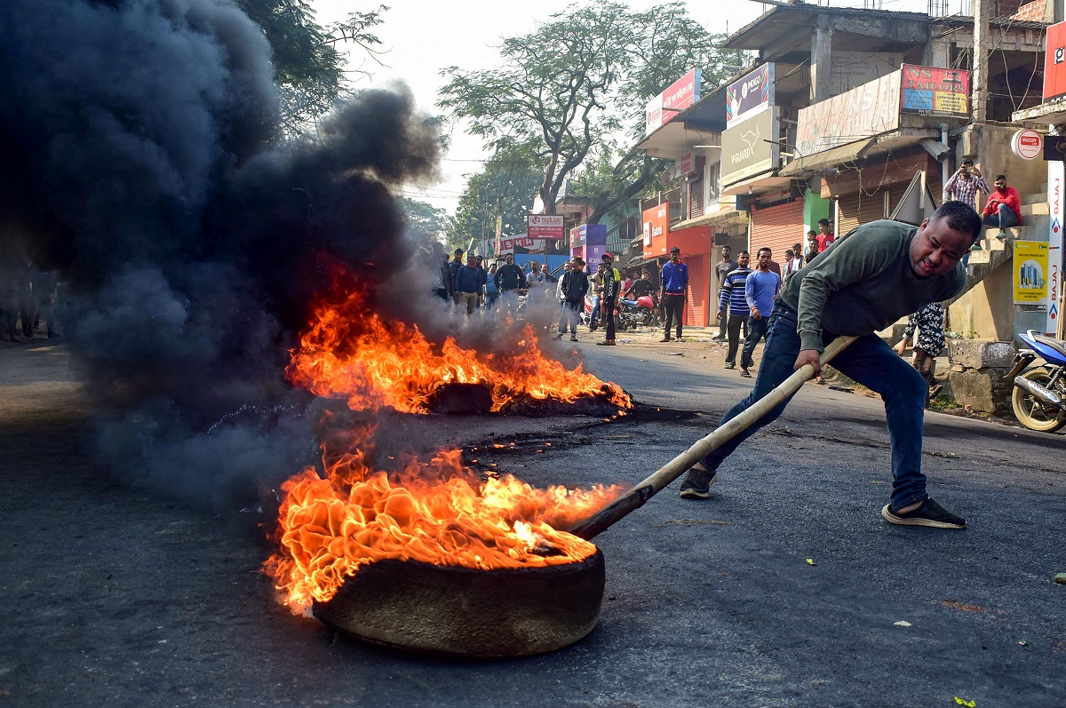 Anti-CAB stir: Vehicles torched in Assam, Bengal; Janpath metro station in Delhi closed