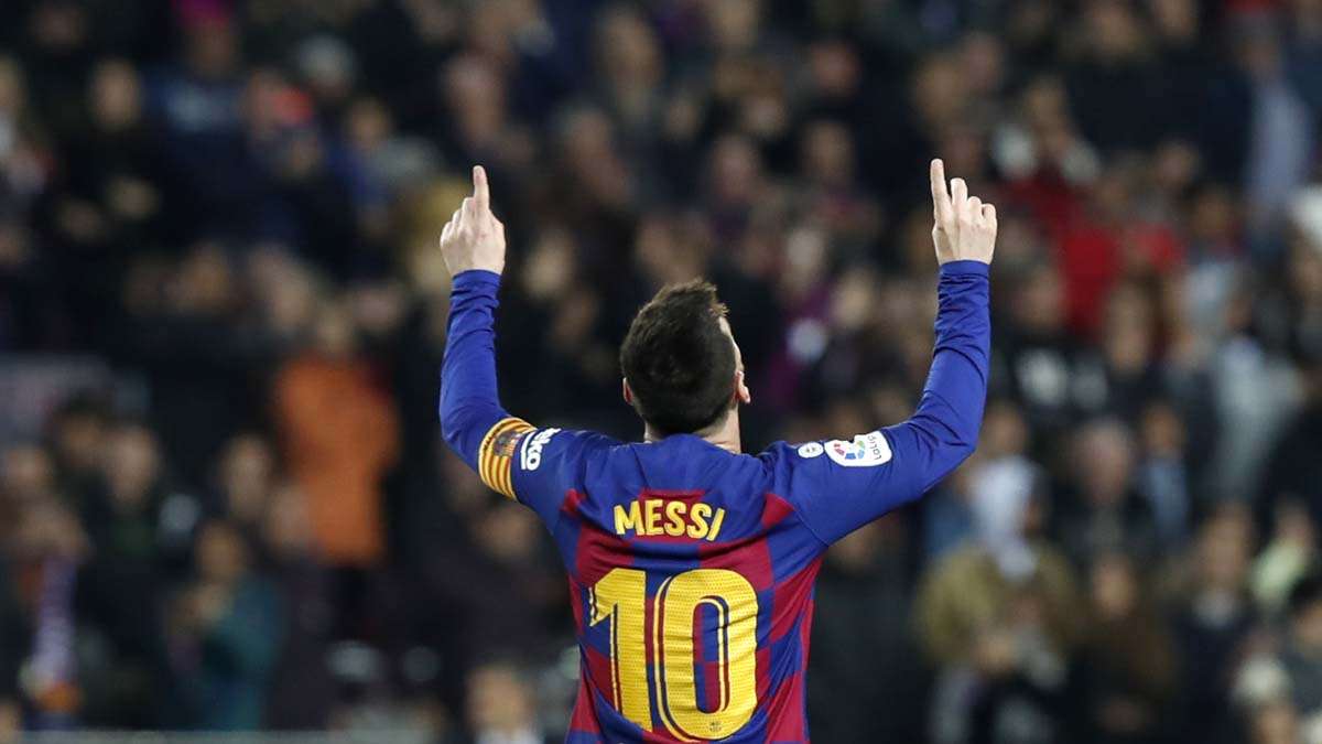 Messi+Stuns+with+Hat-Trick+in+Bar%C3%A7a%27s+Historic+Comeback