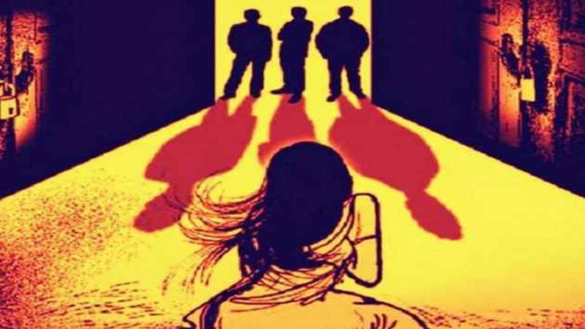 Maharashtra: Girl gangraped, friend beaten up by 3 at isolated place