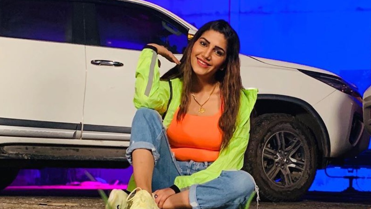 Sapna Chaudhary's car meets with an accident in Gurugram, Haryanvi ...
